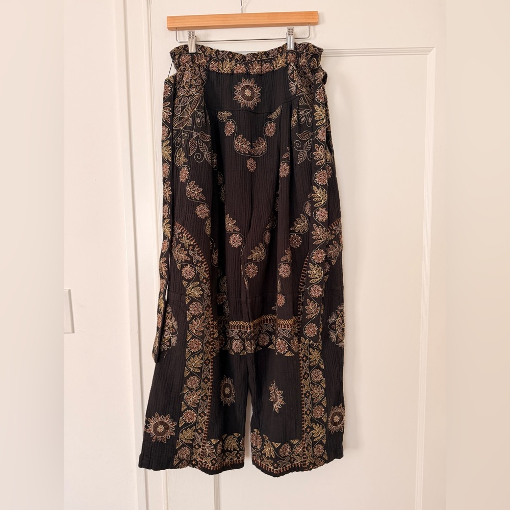 Bohemian Black and Gold Wide-Leg Pants by Free People - Picture 2 of 4